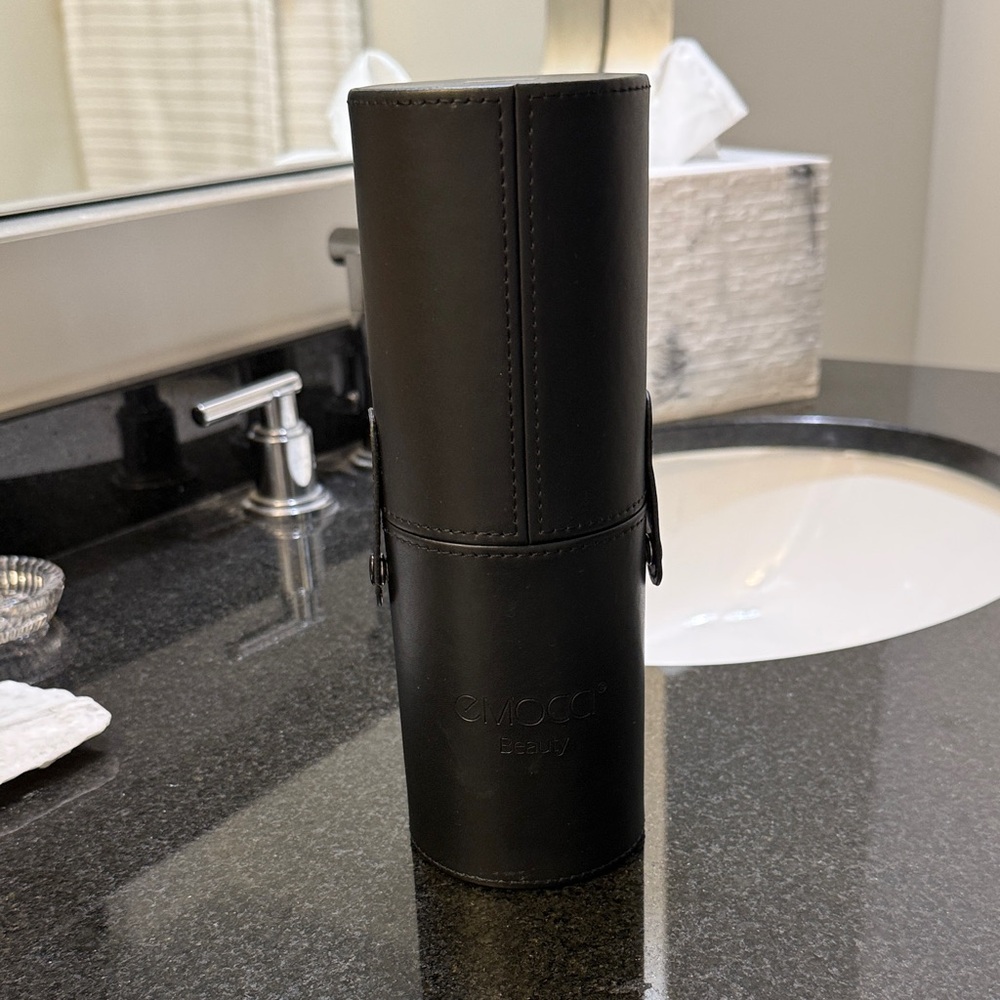 Emocci black  Travel Make up Brush Holder brand new